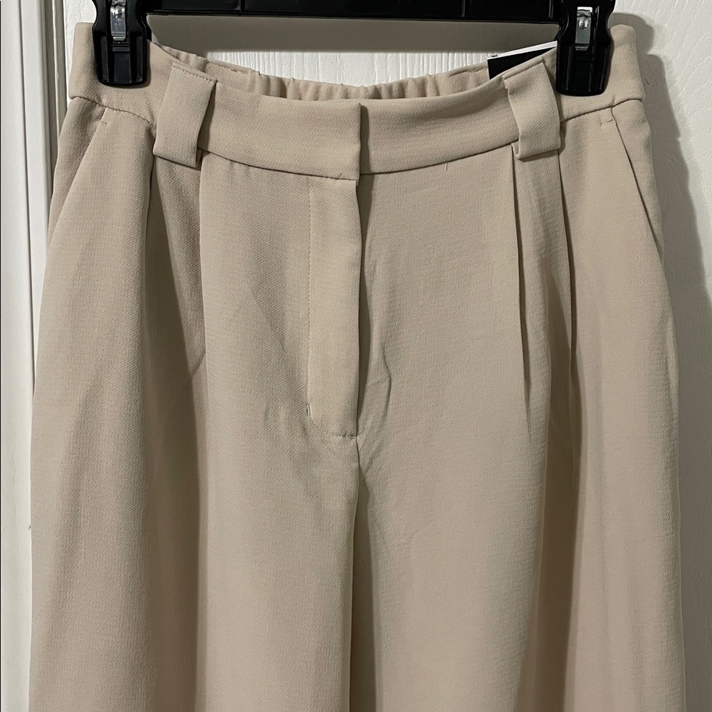 Express NWT Wide Leg Trouser High Rise Cream Pants Size 2 - Picture 10 of 16